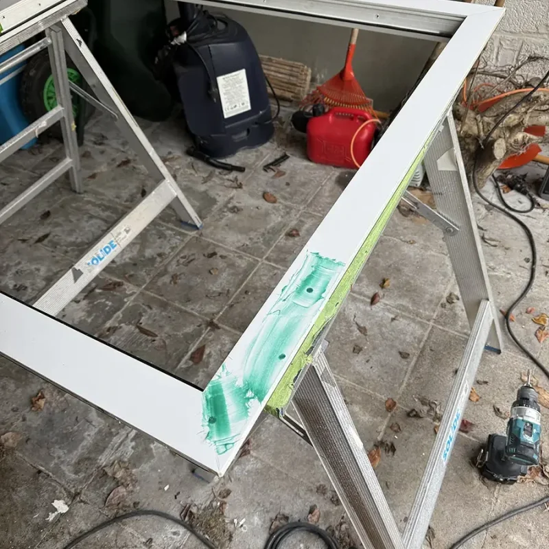 Réalisation - Réparation d'un châssis en PVC