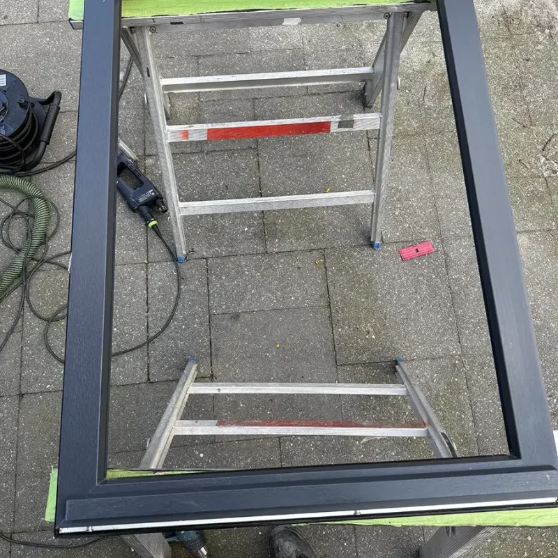 Réalisation - Réparation d'un châssis en PVC